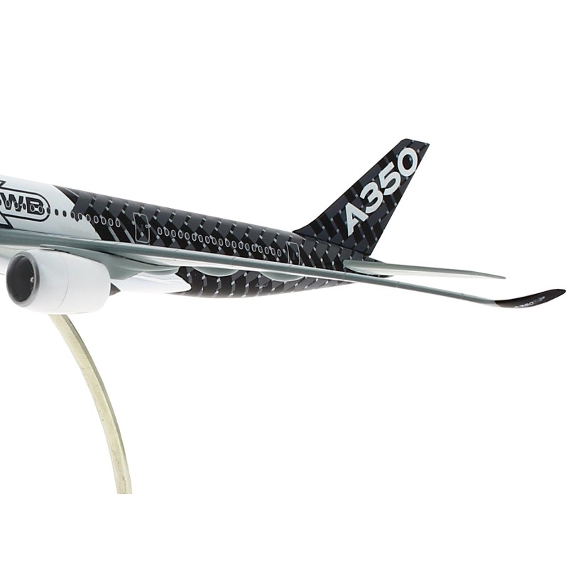 Maquette A350 XWB livrée carbone échelle 1:400