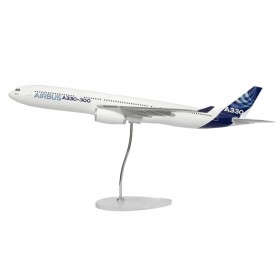 A330-300 RR 1:100 scale model
