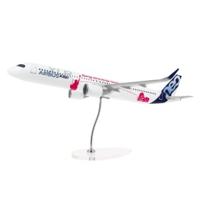 A321neo XLR 1/100 Modell "special livery"