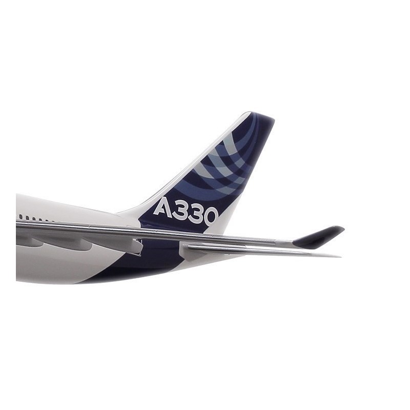 A330-200F GE 1:100 modell
