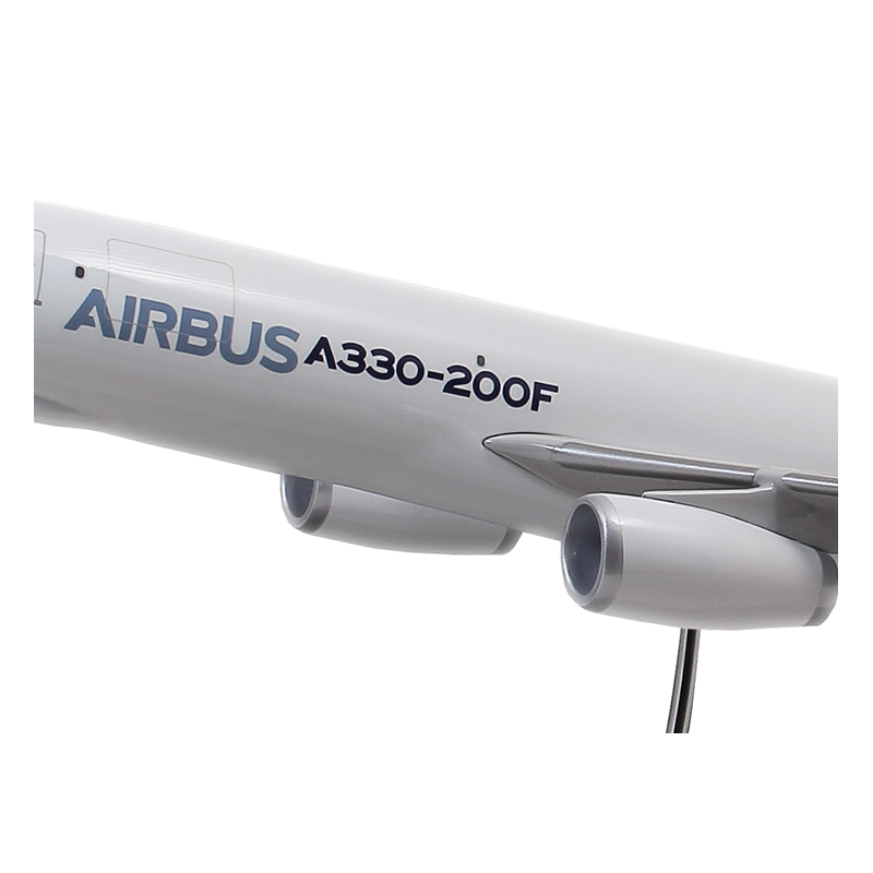 A330-200F PW 1:100 modell