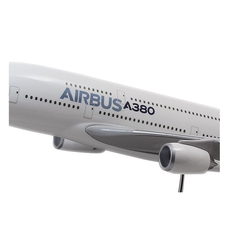 Modelo A380 motores EA escala 1:200